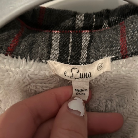 Warm Shacket - Picture 2 of 4